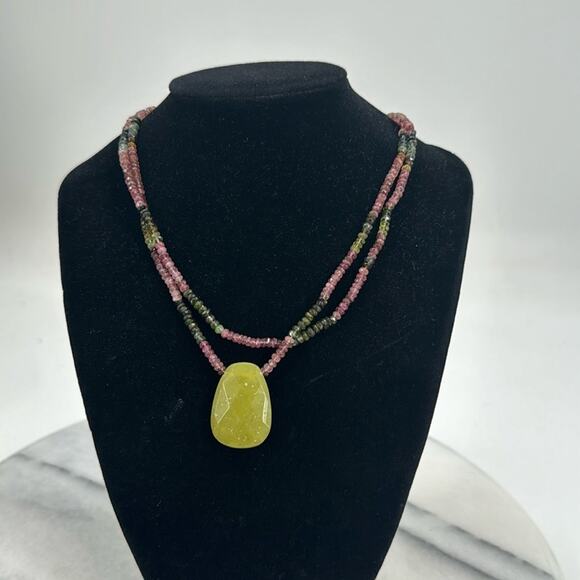 Jade and amethyst beaded layered necklace - Picture 1 of 4